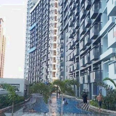 Great View With Balcony In Araneta Center Apartamento Manila Exterior foto